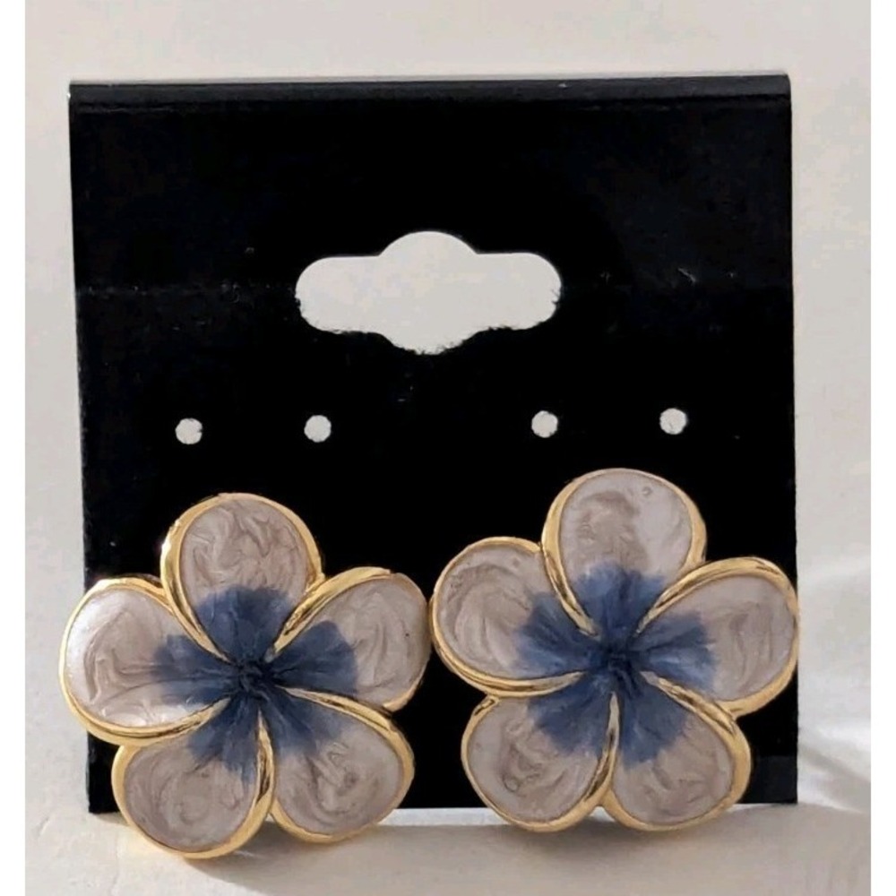 RDH Enamel Plumeria Flower Stud Earrings Gold Tone Hawaiian Tropical EUC Floral - Picture 5 of 8